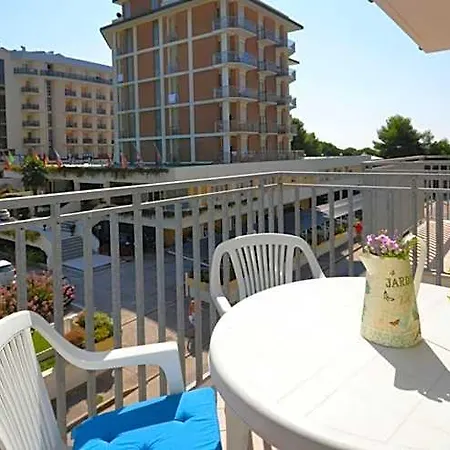 Modern And Comfortable Flat By The Sea By Beahost 3* Bibione