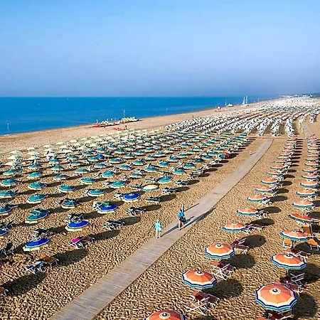 Modern And Comfortable Flat By The Sea By Beahost Hotel 3*