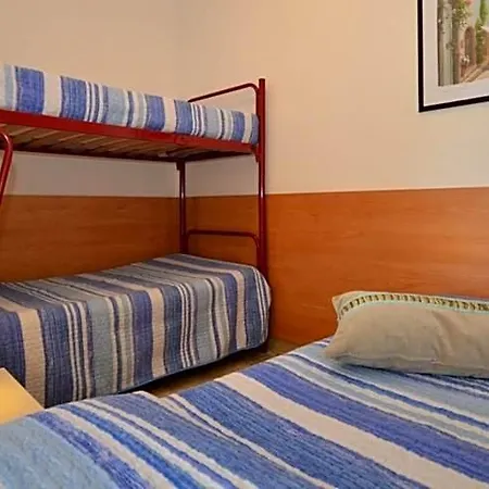 Modern And Comfortable Flat By The Sea By Beahost Hotel 3*